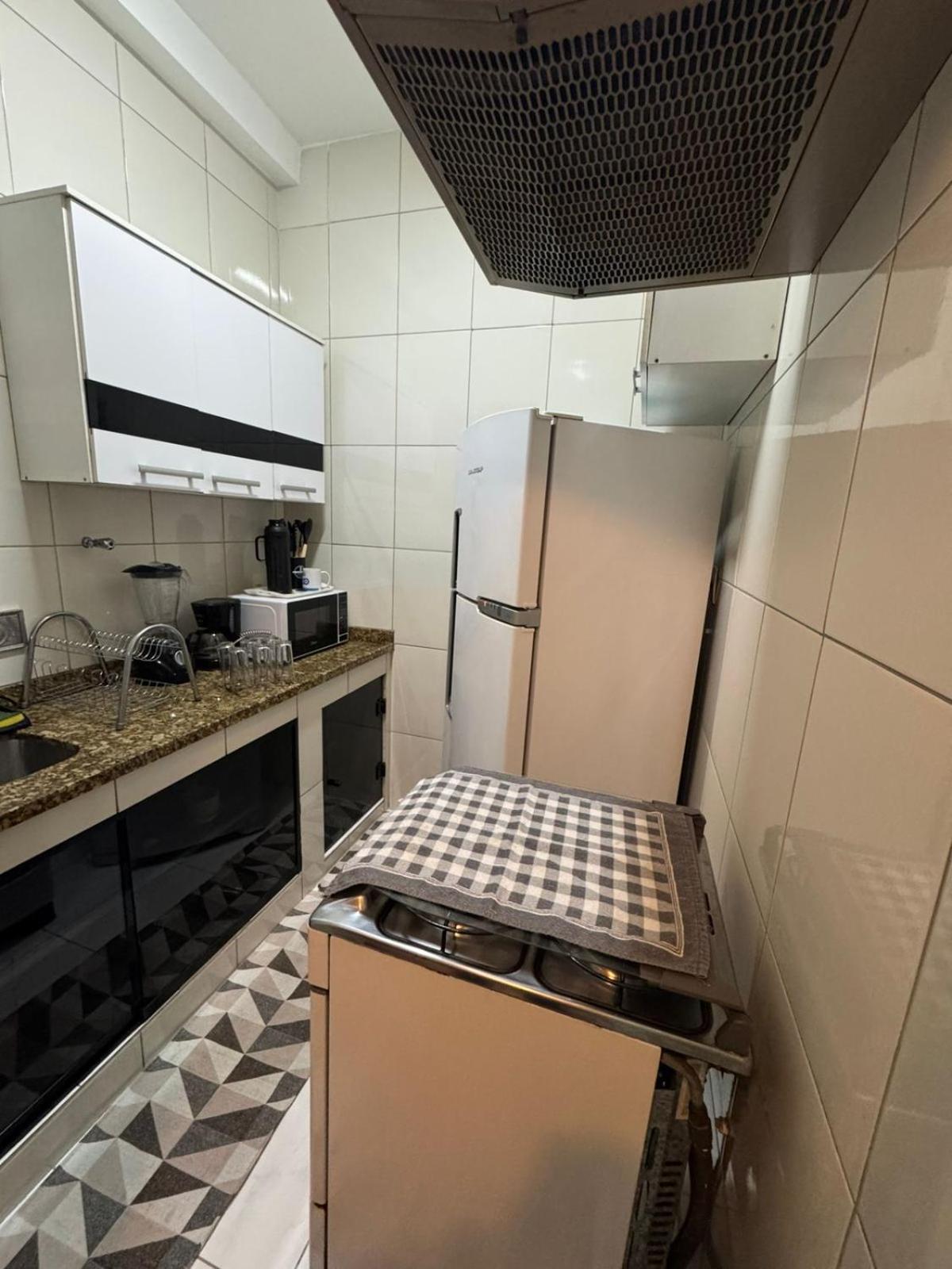 Apto Confortavel E Completo Em Copacabana- 2 Quartos Com Split E Wifi Apartment *